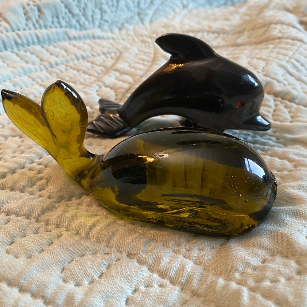 Vintage black onyx stone dolphin hand carved with red painted eyes crystal